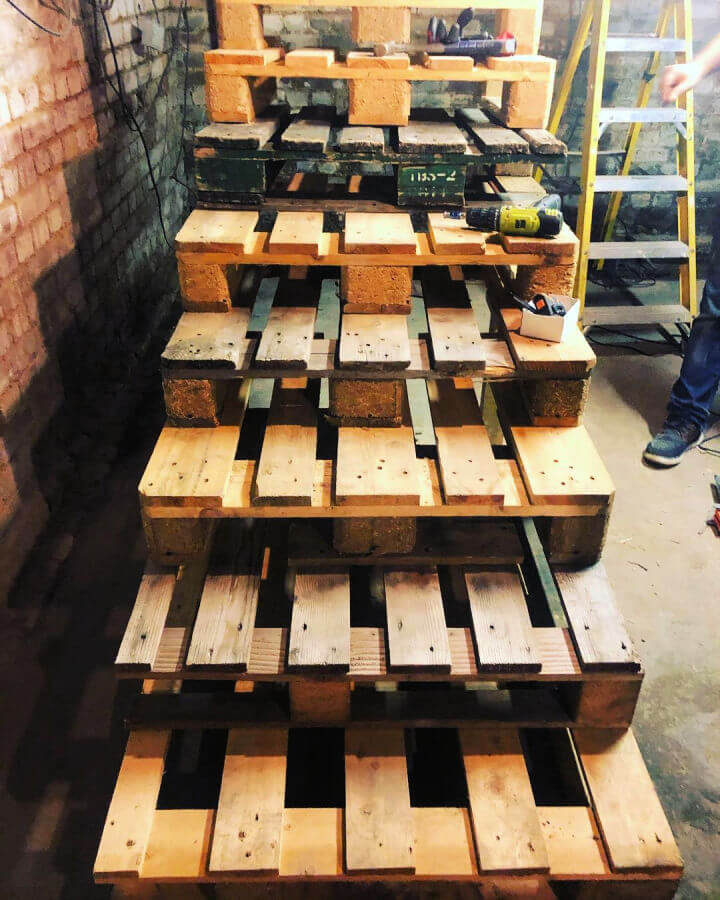 Pallet staircase project