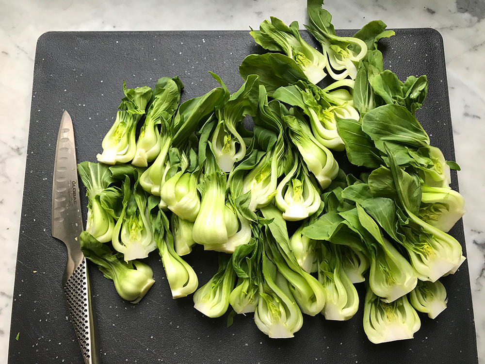 how-do-you-cut-bok-choy-vertically