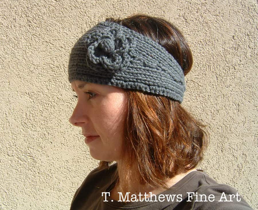 Smart knitted ear warmer and headband pattern