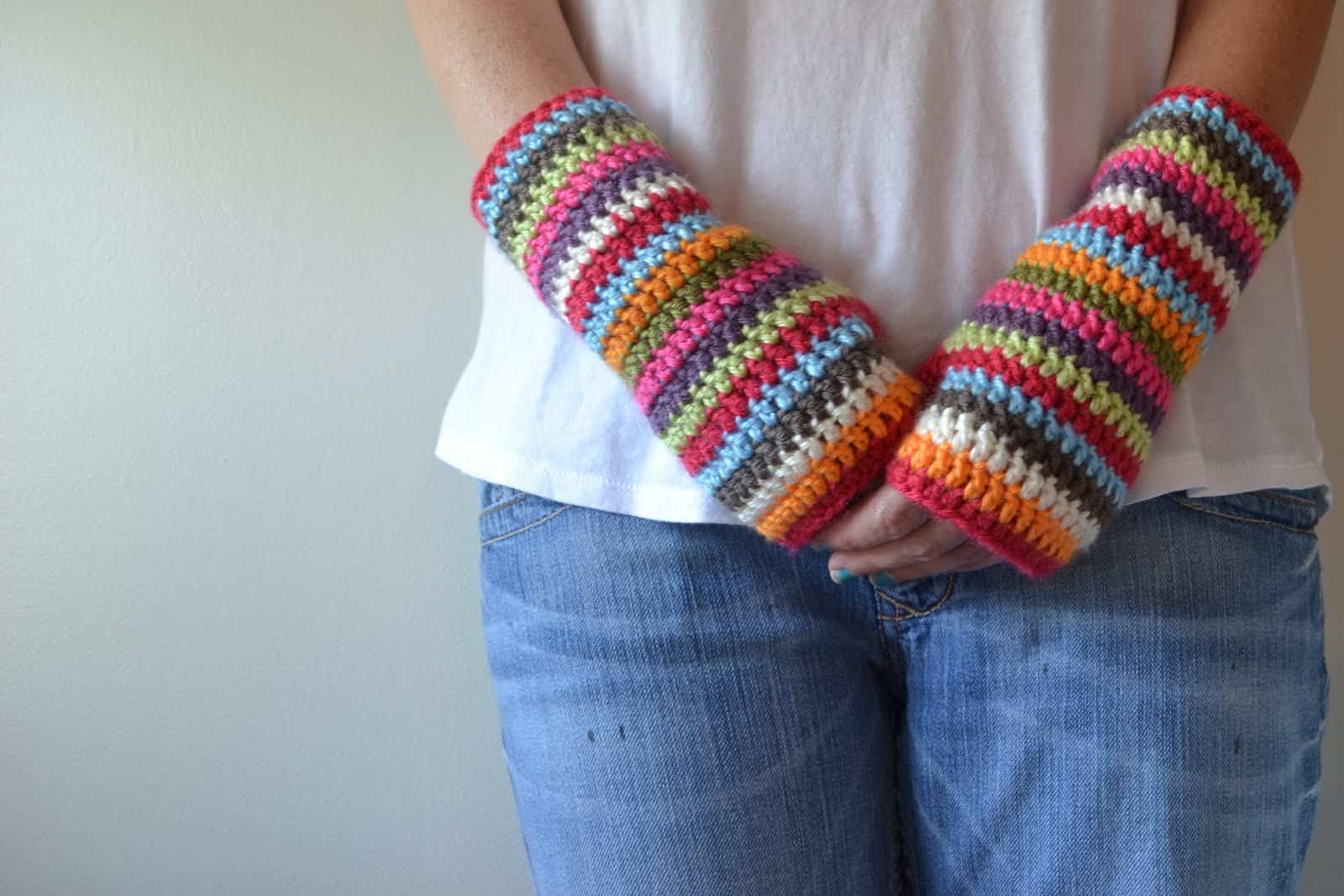 15 Crochet Fingerless Glove Patterns for Fall and Beyond
