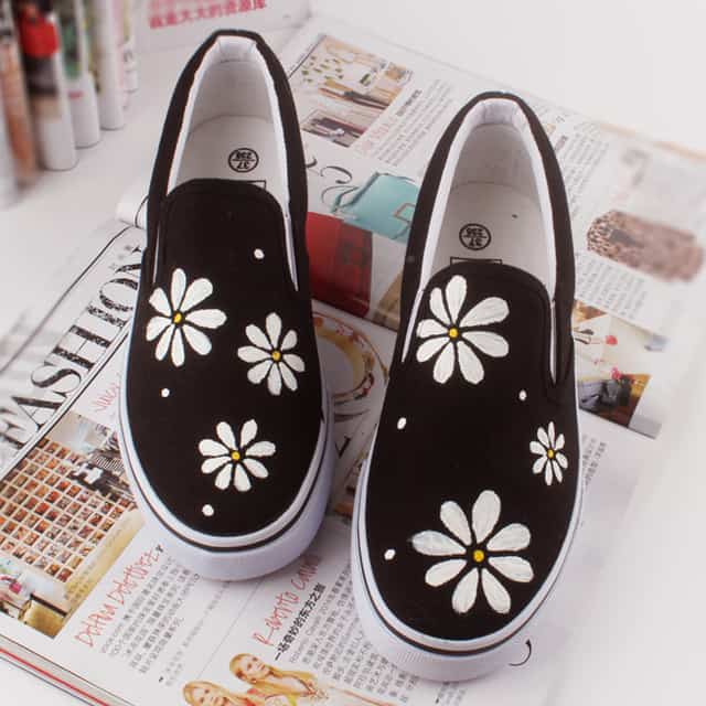 Daisy Painted Shoes