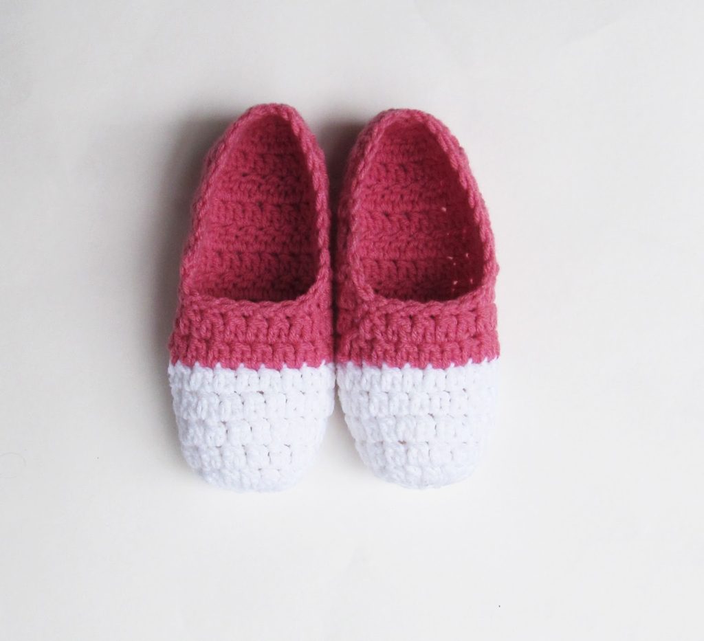 Basic two-tone slippers