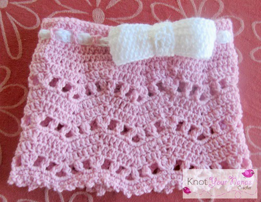 small bow skirt