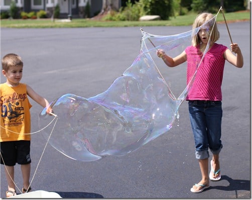 DIY Giant Bubble Rope Stick