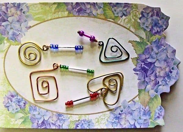 Beaded Paper Clip Markers DIY Craft