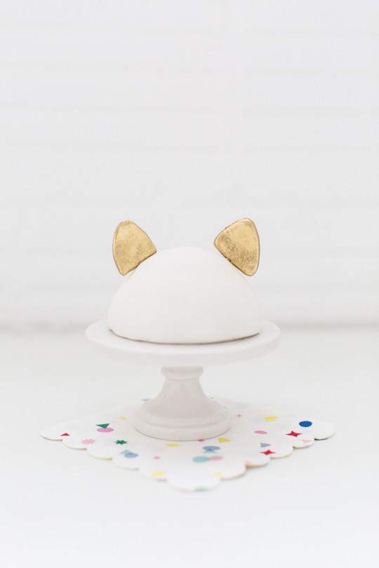 cat ear cake decoration