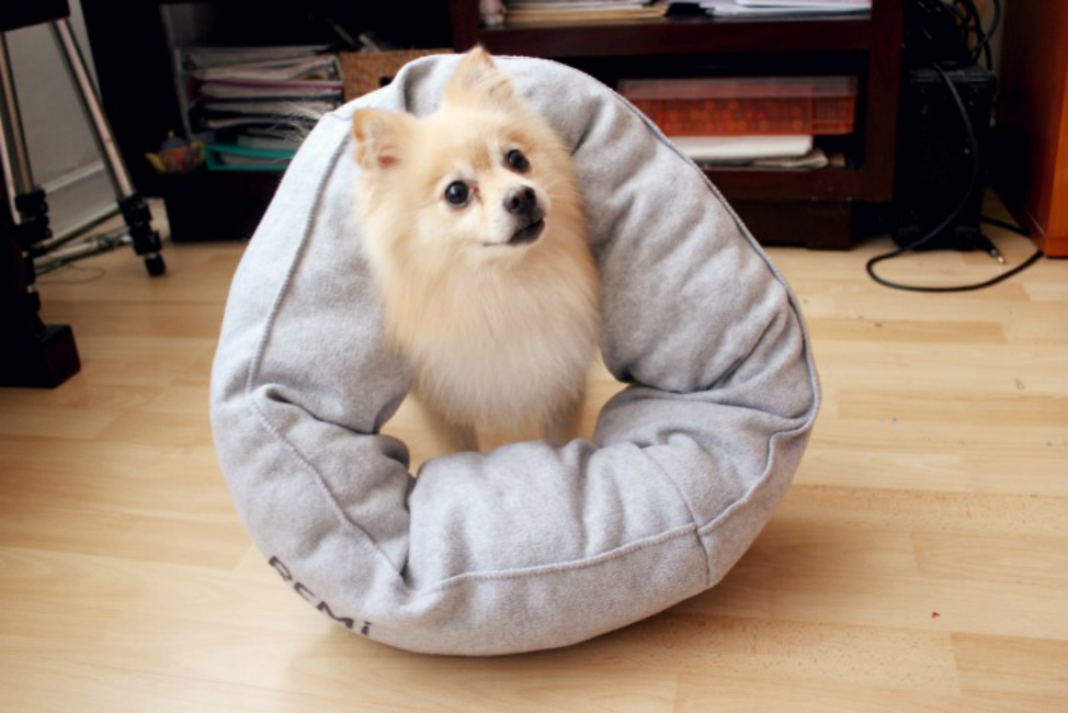 round pillow bed