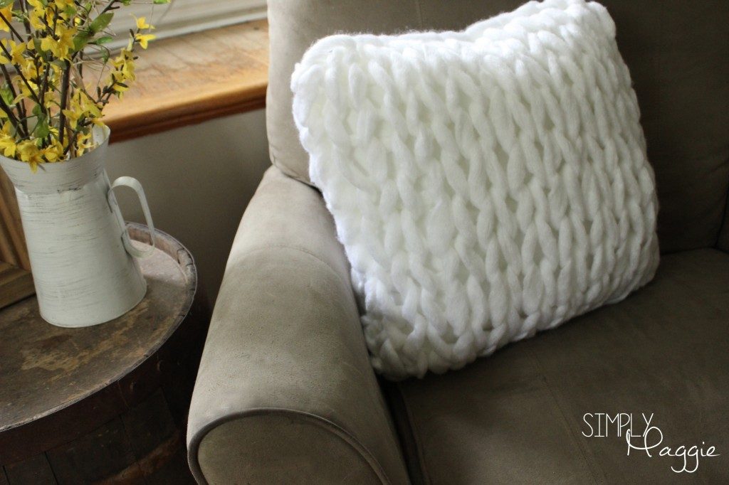 One Hour Knitted Pillow