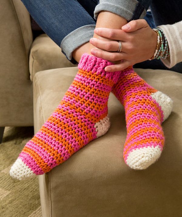 Women's Colorful Crochet Socks DIY Crochet Socks to Help You Fight the Winter Cold
