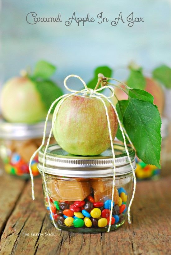 Caramel and Apples in a Jar DIY Gifts Smart DIY gifts in a jar for all the special women in your life