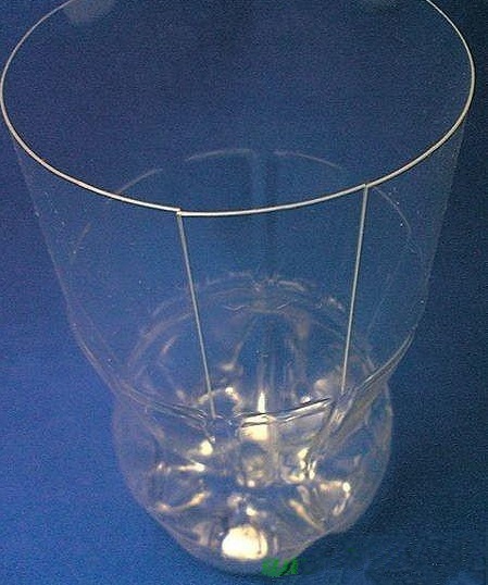 Plastic Bottle Vase - Wonderful DIY 4