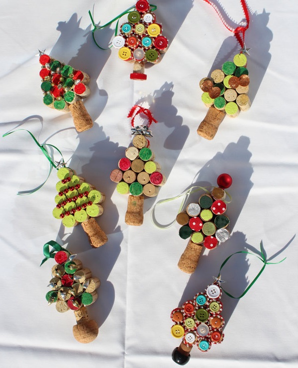 Christmas Tree Ornaments for Wine Corks - Fantastic DIY