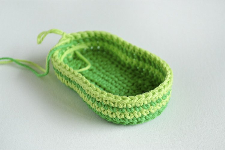 Green Zebra Crochet Baby Boots Cute Crochet Baby Boots Free Pattern and Tutorial