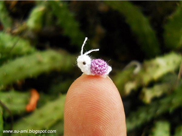 Crochet Delicate Miniature Animals from Japanese Artist 11