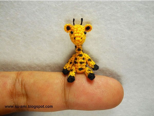 Crochet Delicate Miniature Animals from Japanese Artist 13