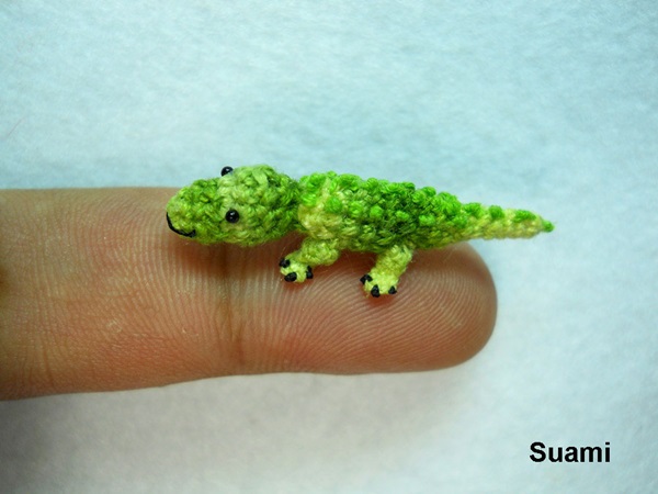 Crochet Delicate Miniature Animals from Japanese Artist 18
