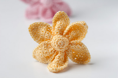 Crochet cute little flowers 9-5