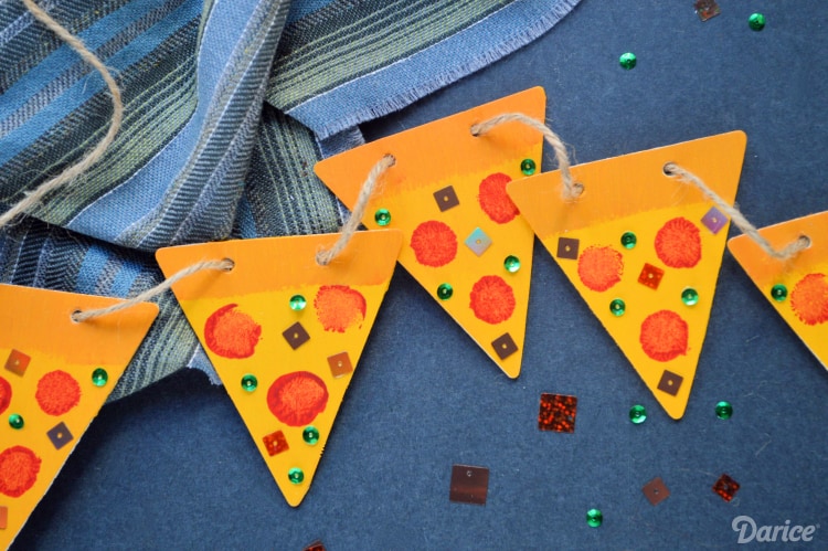 Celebrate the Love of Pizza with 12 DIY Pizza Crafts