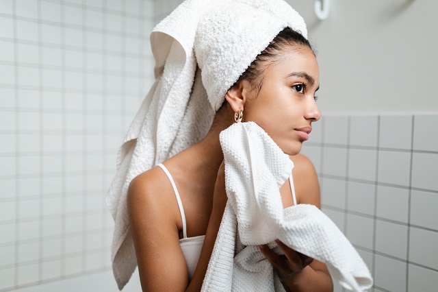 How to use skin care products in your beauty routine the right way