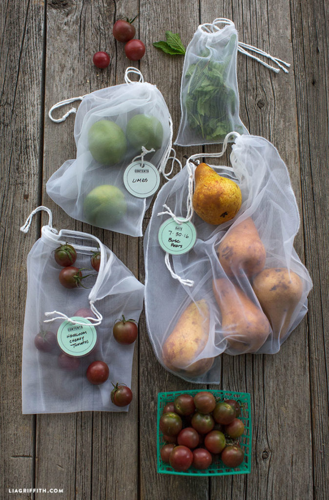 Living in a Green Environment with DIY Produce Bags​​