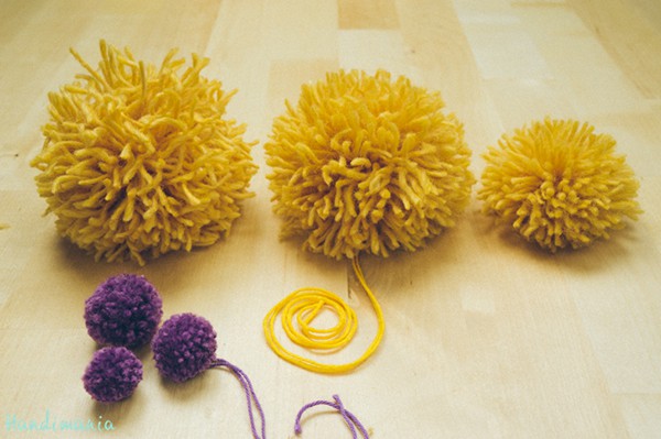 basic yarn pom poms