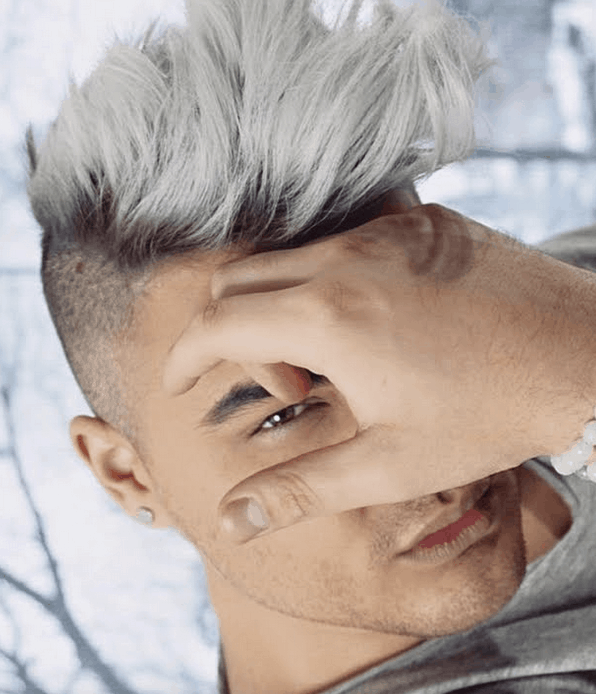 The hottest beauty trend ATM: DIY silver hair