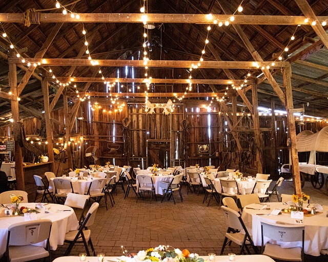 How to turn an ordinary barn into a stunning wedding venue
