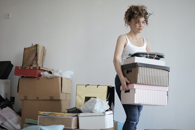 4 Signs You Have Too Much Stuff in Your Home and What You Can Do About It
