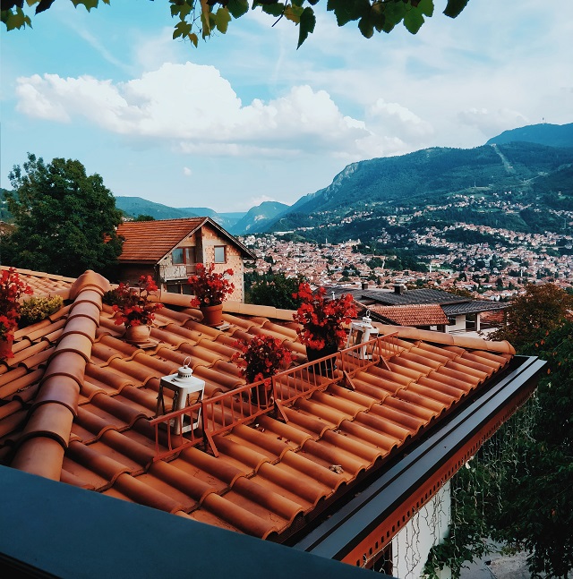 10 Smart and Simple Ways to Maintain Your Roof