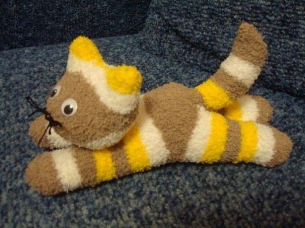 DIY Sock Kitten Tutorial - Free Patterns and Videos