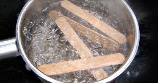 Popsicle sticks turn into the most surprising things when boiled