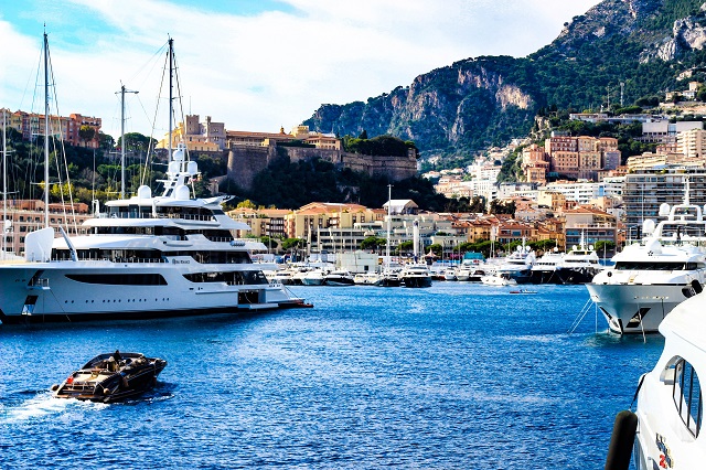 Traveling by yacht: key facts you need to know